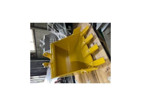 KOMATSU PC30MR-1